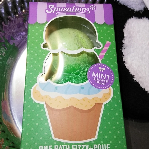 🐼🐾NWT 5 PIECE PAMPER YOURSELF SET - Picture 4 of 8